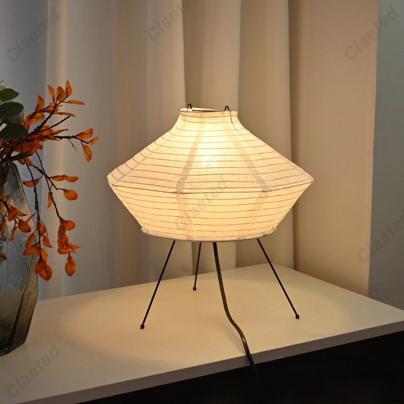 Desk Setup Japan - Japon tasarımcı Wabi-sabi Akari Noguchi Yong